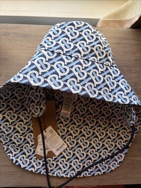 NWT Burberry Blue and White TB Monogram fisherman hat size small